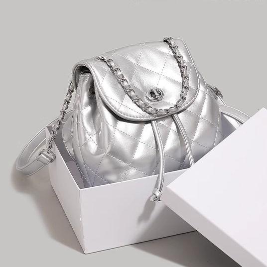 Niche Design Women's 2025 New Trendy Diamond Checkered Chain Bucket Bag High-end Texture Commuter Backpack Shoulder Bag