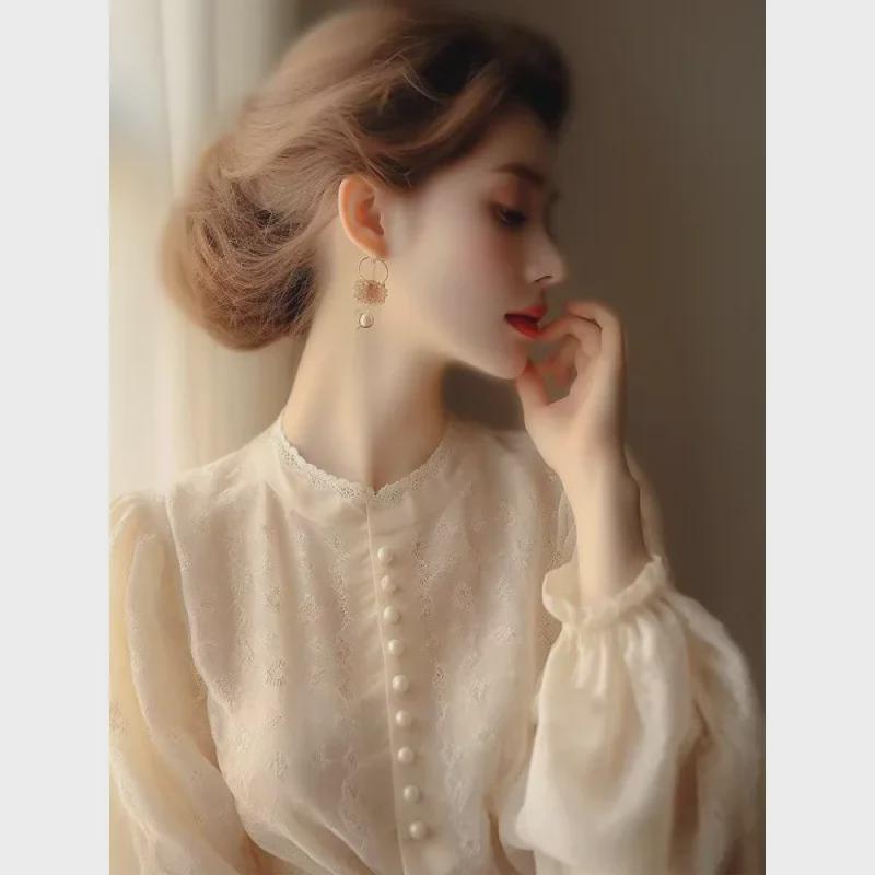 "zZZ2024 Французская кружевная блузка с длинными рукавами для женщин цвета абрикоса"