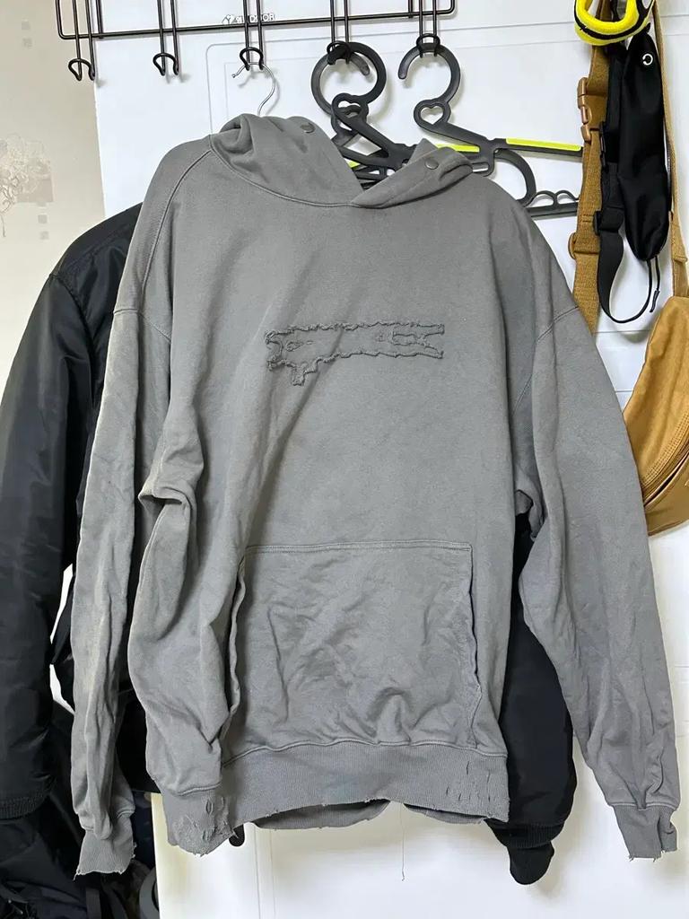 LE SSERAFIM official match food tea sales. Used