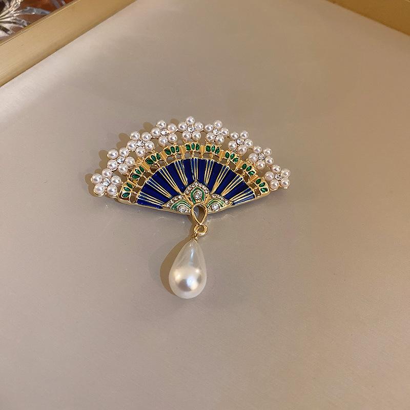 SKEDS Изысканные Женские Модные Кристаллические Броши-Булавки Корейского Стиля Креативные Винтажные Роскошные Значки со Стразами Для Женской Одежды