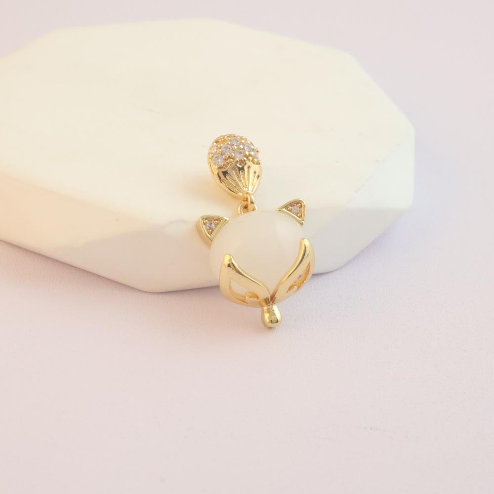 Elegant Copper Fox Gourd & Four-Leaf Clover Necklace with Zircon & Butterfly Accents for Women.