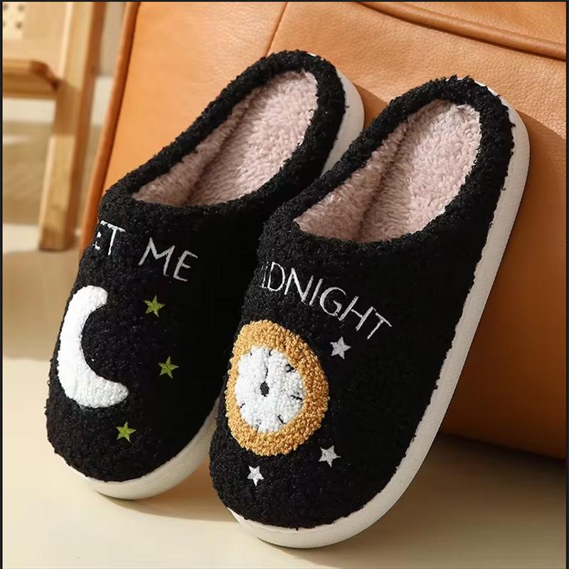 «Женские плюшевые хлопковые тапочки — зимнее, рождественское и хеллоуинское тепло для дома»