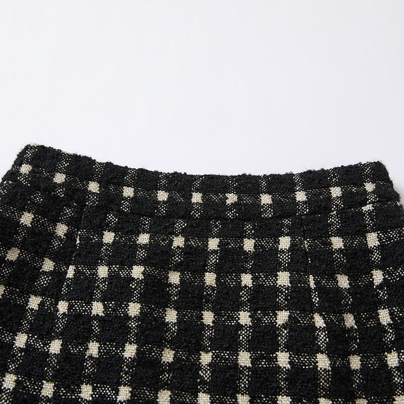 Tassel woolen plaid skirt