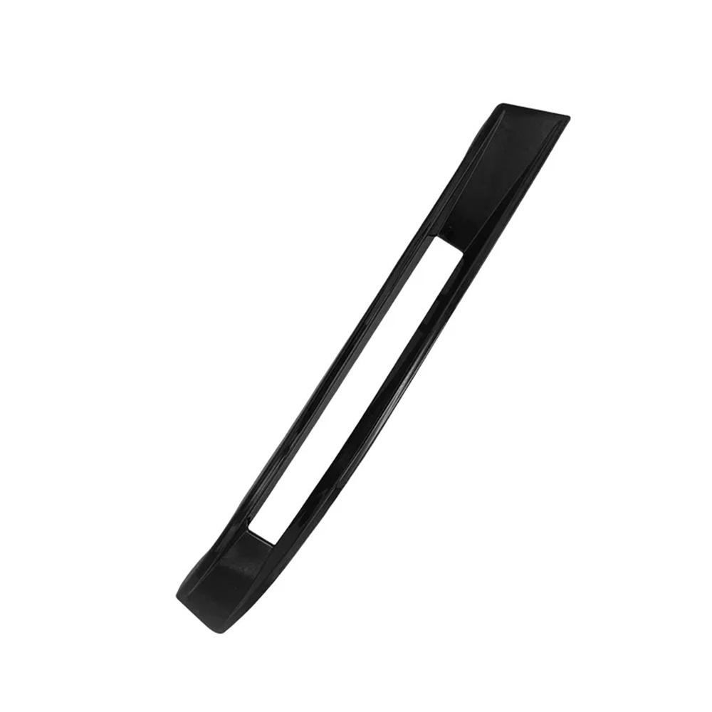 Левая передняя накладка на отверстие противотуманной фары бампера Подходит для Mercedes-Benz C-Class W204 C63 12-14