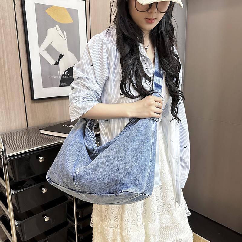 2025 Summer New Foreign Style Simple Texture Large Capacity Tote Bag Fashion Trend Women's Shoulder Messenger Bag