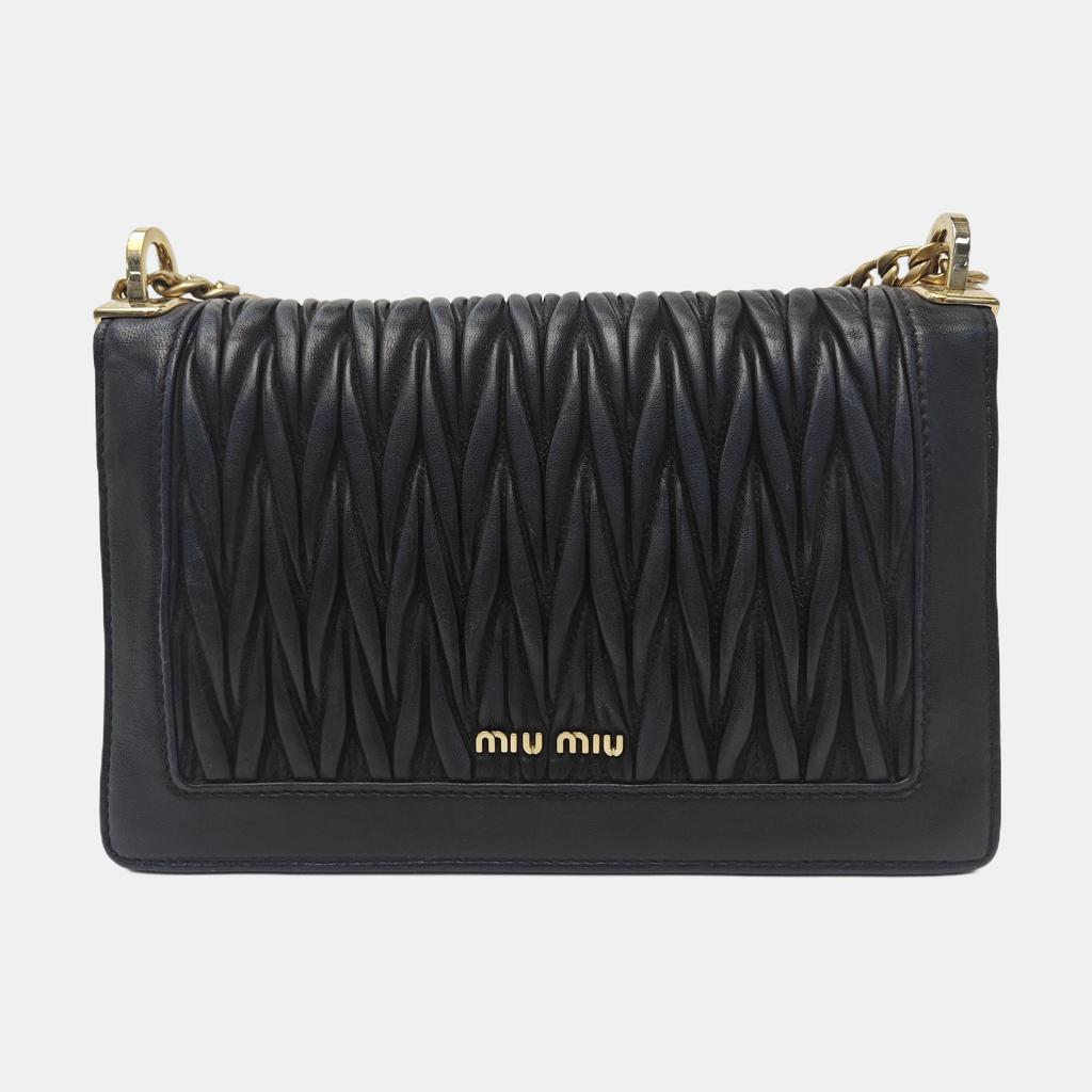[Pre-Owned] Miu Confidential Smooth Edged Elegant Metal Lock Clasp Lambskin Envelope Crossbody Shoulder Bag - Very Good #1PLWY0U