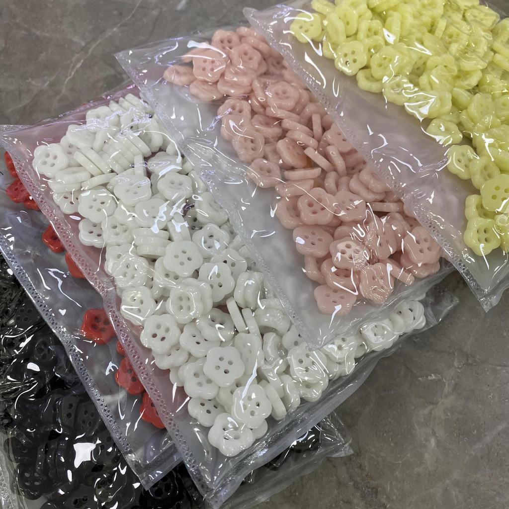 Yisen Ceramic Four-Eye Plum Blossom Buttons for Children's Chinese Style Shirt or Dress