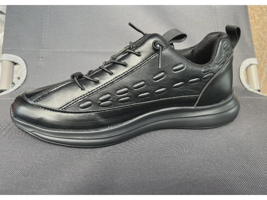 Мужские повседневные туфли средней высоты с толстой подошвой и крокодиловым узором 2023 года — удобные, легкие, эластичные спортивные туфли из полиуретана