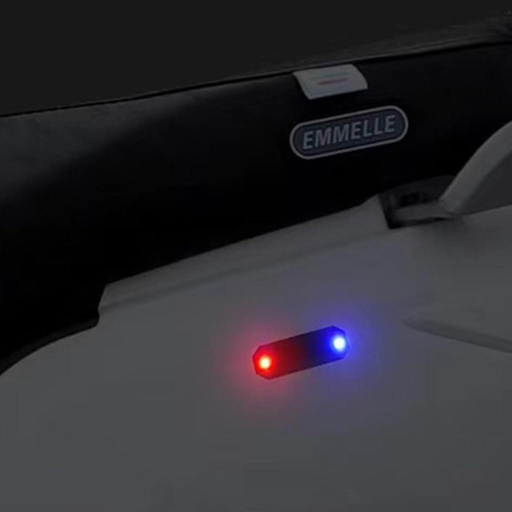 4pcs Solar Powered Dummy Car Alarm, Fake LED Flashing Car Alarm to Prevent Solar