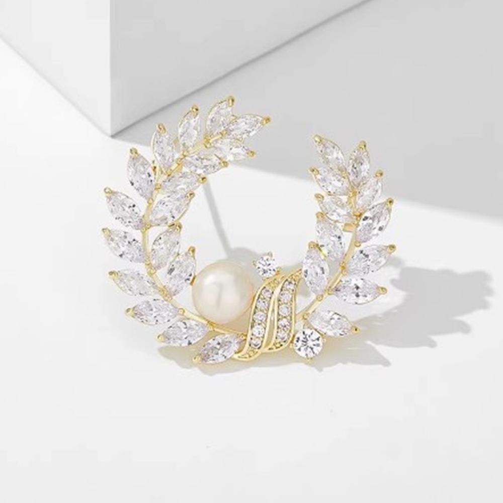 Fashionable leaf pearl colored zircon brooch, anti-exposure brooch for women, metal button to fix clothes, wedding party gift