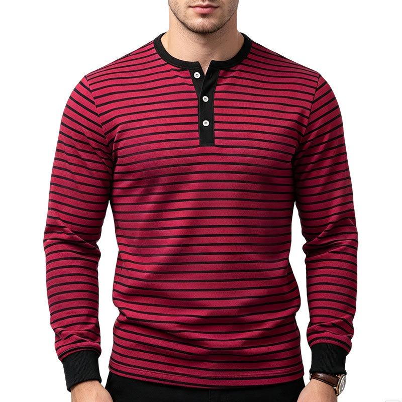 Мужская полосатая футболка-henley с длинным рукавом.