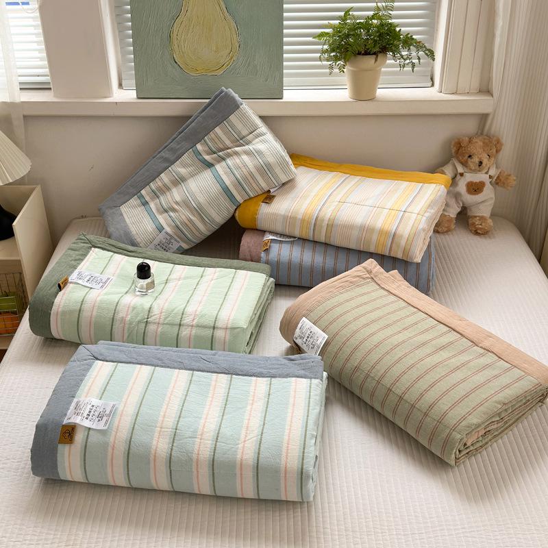 Class A Xinjiang Cotton Summer Quilt: Lightweight, Breathable, Pure Cotton 3-Piece AC Blanket for Dorms, Machine Washable.