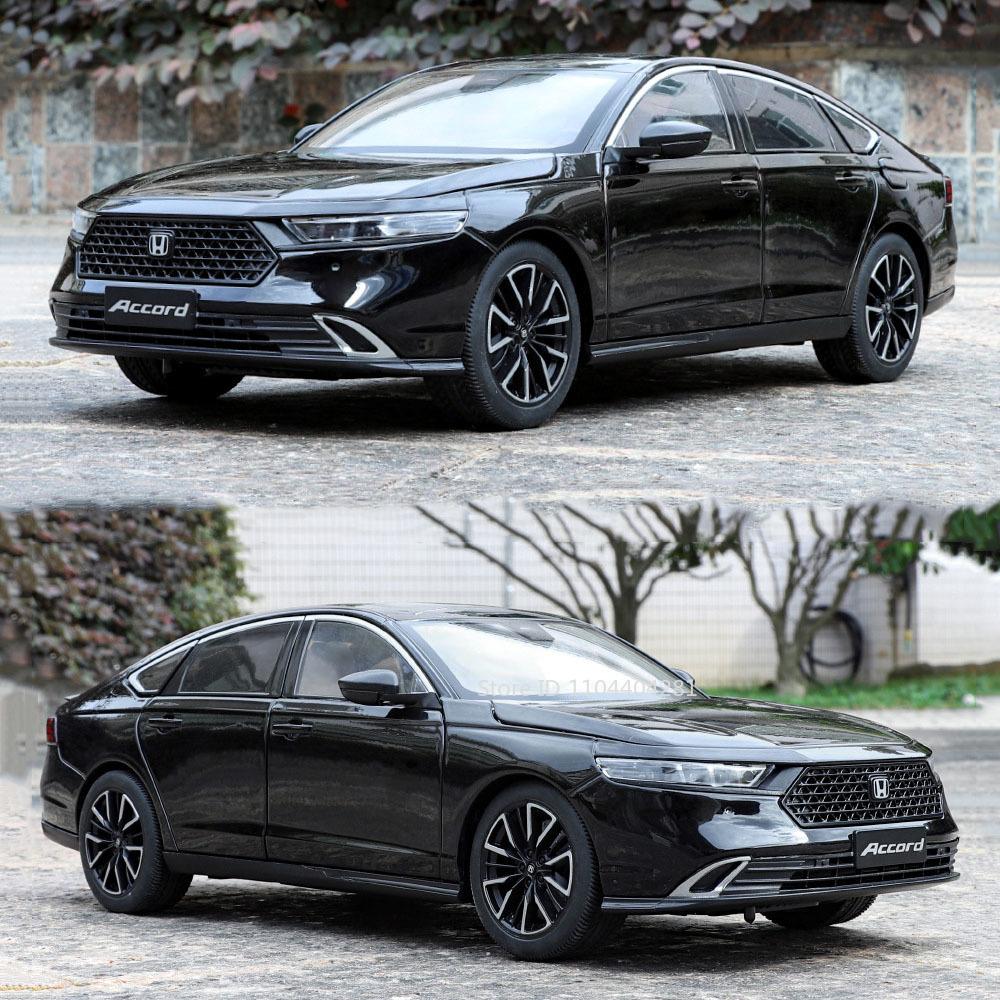 1:18 Сплавная Миниатюрная Модель Honda Accord Литая Игрушка Открывающиеся Двери Звук Свет Оттягивание Рулевое Управление Передними Колесами Классический Подарок на День Рождения