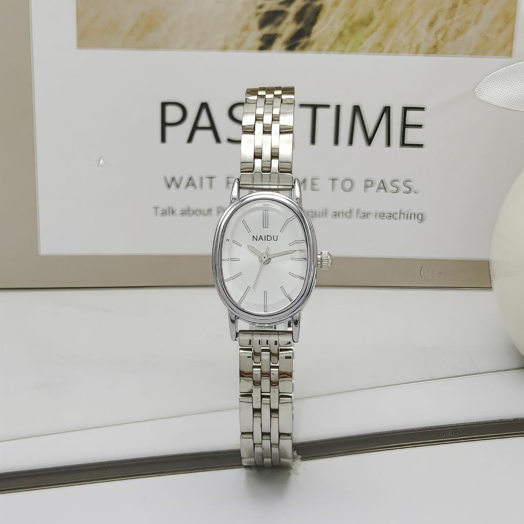 Винтажный стиль Мода Овальный циферблат Кварцевые часы Стальной ремешок Стрелочные Цифровые Наручные часы Женские Часы