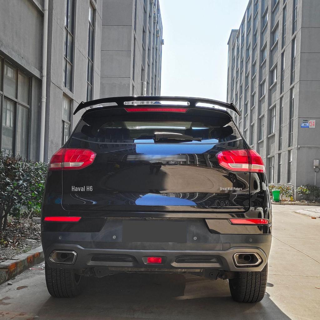 Универсальный задний спойлер и дефлектор для хэтчбеков