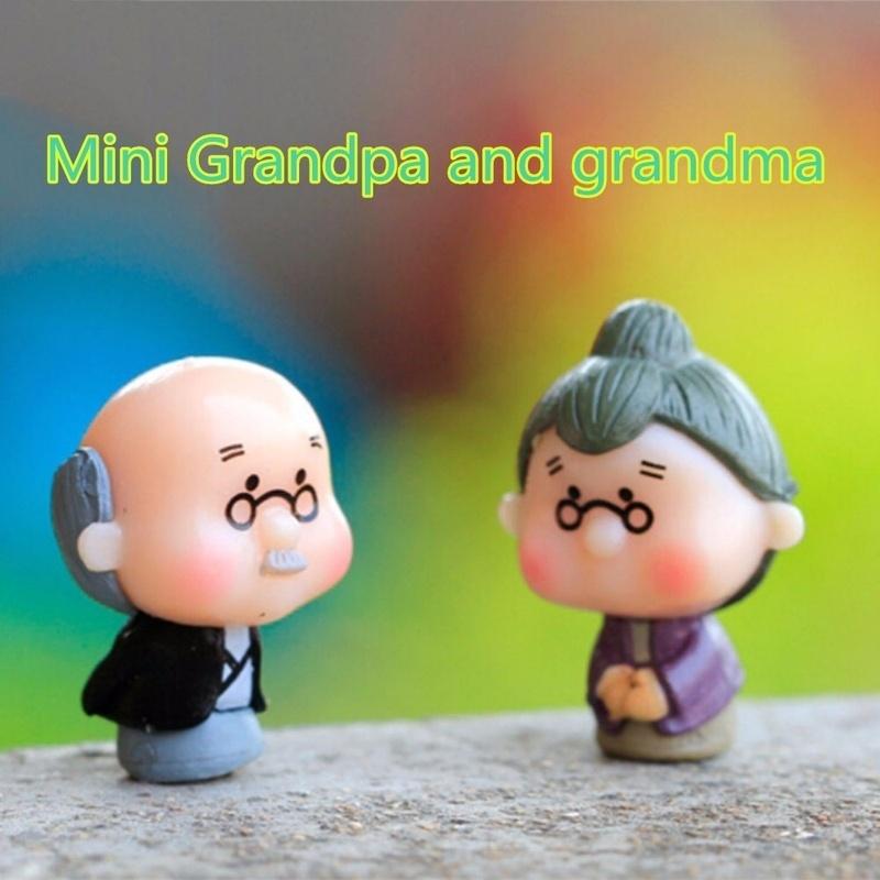 4pcs/set Mini Grandpa Grandma and Son Together Moss Micro Landscape Accessories Doll Combination DIY Ornaments