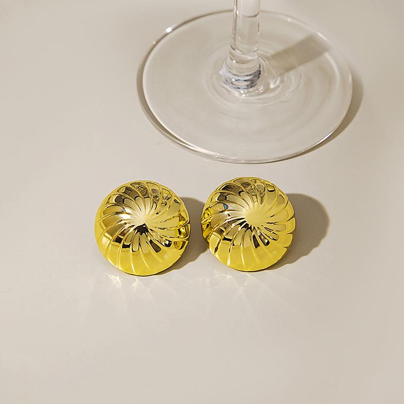 Ретро Геометрические Металлические Серьги-Пуссеты, Простые Серьги с Волнистой Текстурой в Гонконгском Стиле, Нишевые Высококлассные Квадратные Серьги.