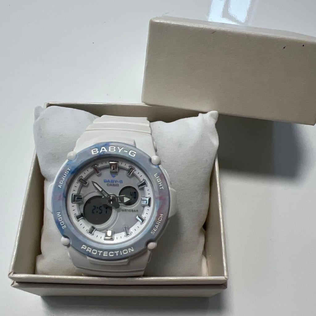 Б/у часы CASIO BABY-G Ана-Цифровые Белые