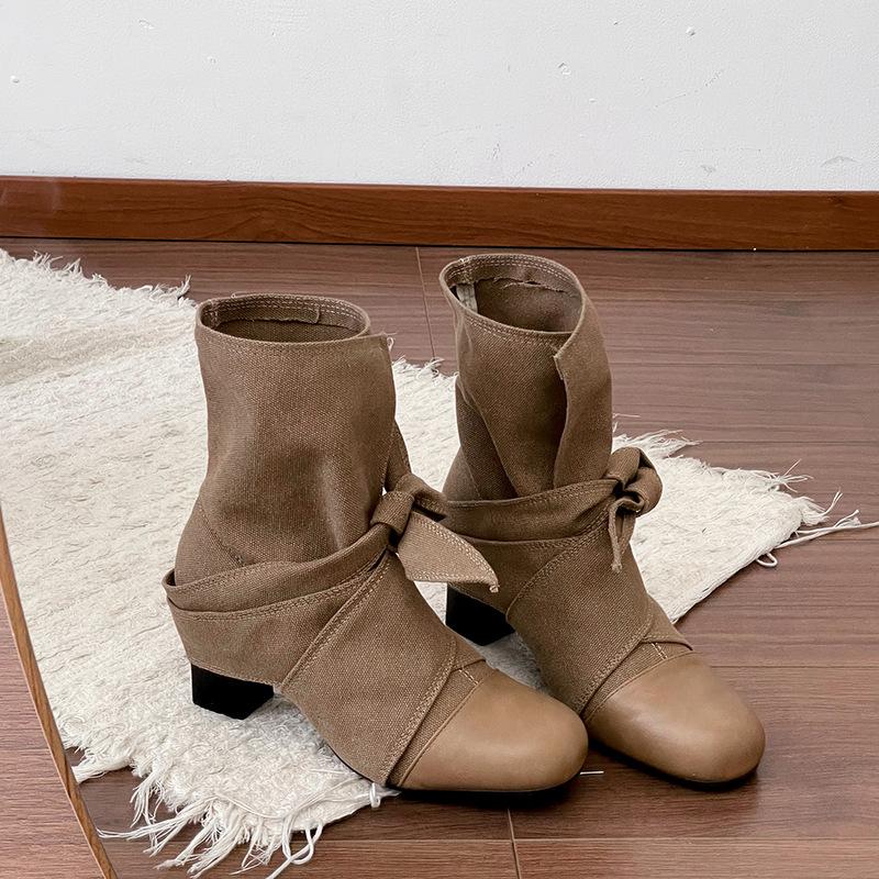 Retro niche strap short boots women's new autumn and winter new versatile thick heel small man height increase and thin short boots