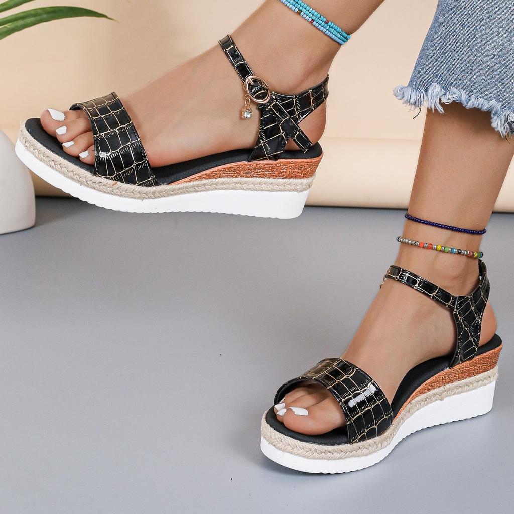 Модные женские сандалии Летние повседневные роскошные туфли на платформе для женщин 2025 Новые дизайнерские модные сандалии на танкетке Женские сандалии