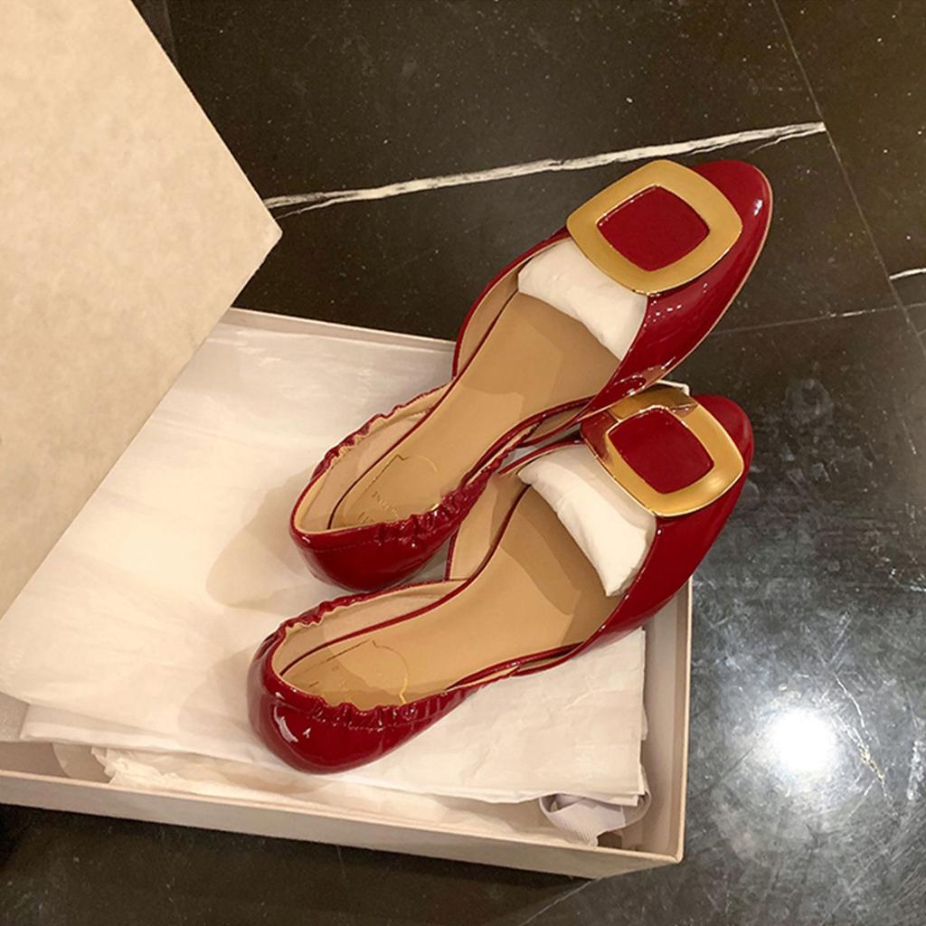 [Женская обувь источник Litong] офисная леди~ чипсы квадратная пряжка плиссированные полые плоские одинарные туфли женские туфли бабушки