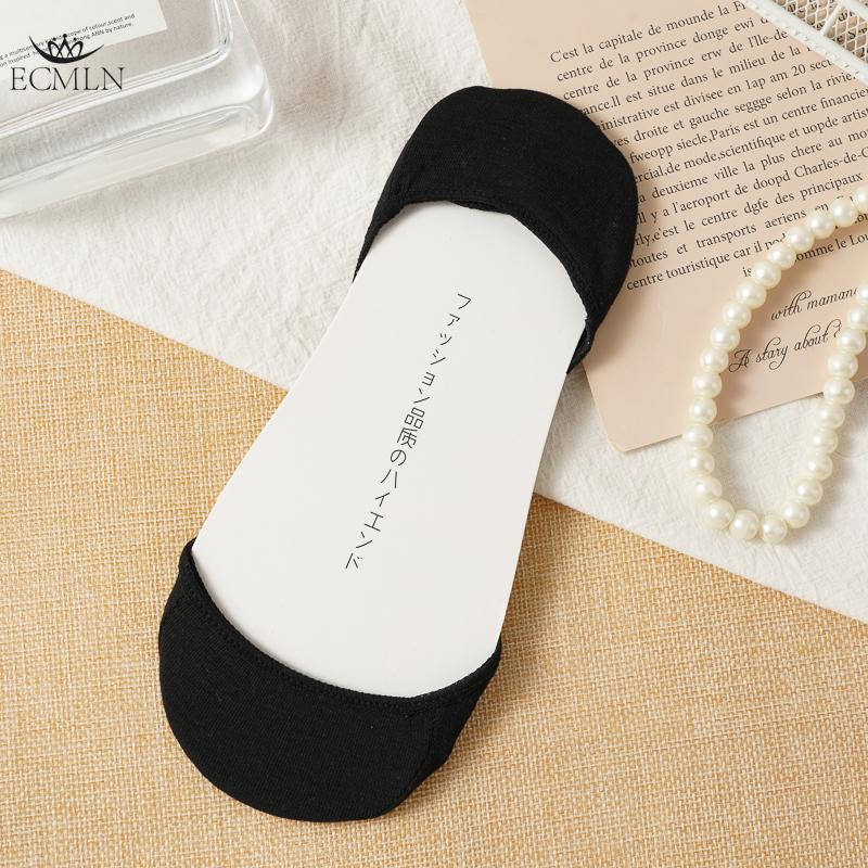 5 Pairs Women's Summer Socks Thin Short Low-cut Boat Socks with Silicone Soles for Non-slip and Heel Protection Invisible Socks