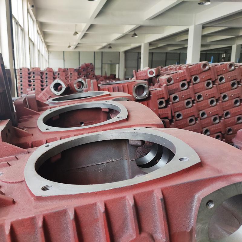 WPX Hardened Vertical Hydraulic Helical Gear Motor with Integrated Reducer