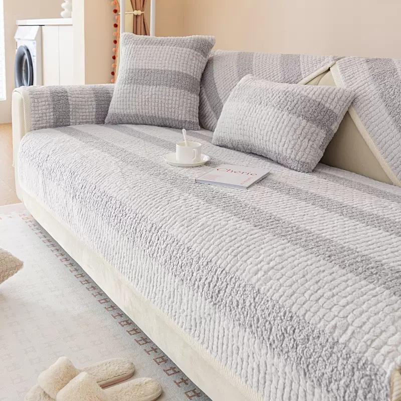 Зимняя Новая Утолщенная Подушка для Дивана из Искусственного Кроличьего Плюша, Современный Легкий Роскошный Чехол для Дивана, Нескользящая Подушка для Сиденья Дивана, Защита от Царапин Кошек