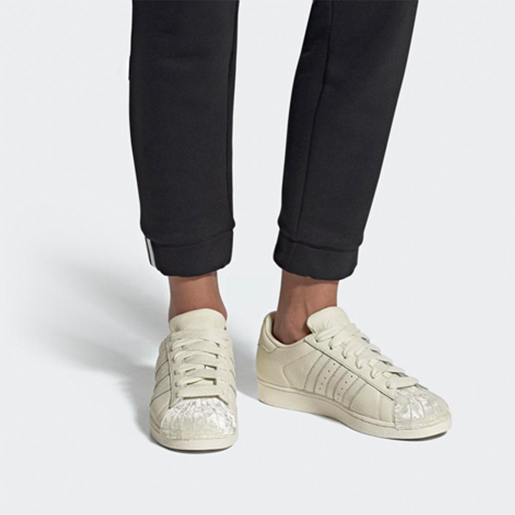 adidas Женские Superstar 'Tonal Off White' CG6010