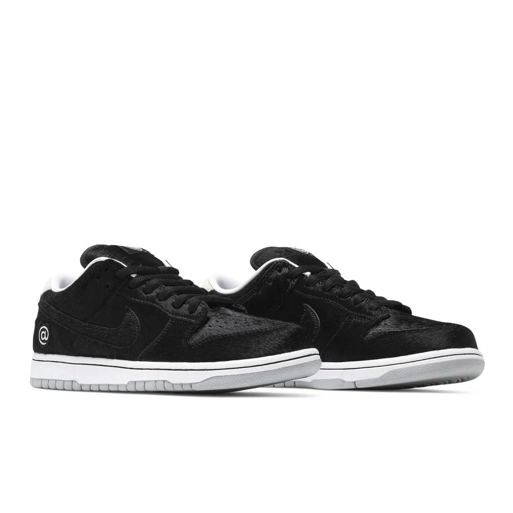 Nike Dunk Low SB 'BE@RBRICK' (унисекс) Черные / Белые / Черные скейт-туфли CZ5127 001