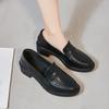 Маленькие кожаные туфли женские осенние на платформе из мягкой кожи черные повседневные лоферы