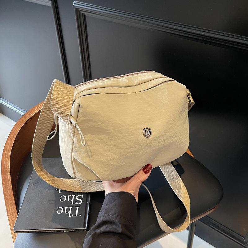Casual Dumpling Bag Female Fashion Lightweight Single Shoulder Oblique Cross Bag Flow Riding Bag Casual Double Small Bag