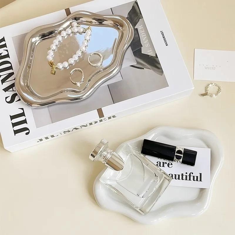 Cloud-Shaped Jewelry Tray Decorative Plate For Rings Earrings Bracelets & Necklaces Plastic Vanity Tray For Women Bedroom Decor