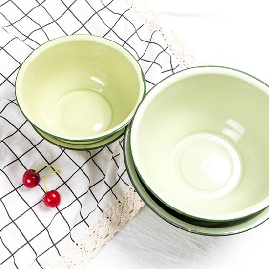 Эмалированная миска, утолщенная ностальгическая зеленая салатница, макароны, суп, тазик, ужин