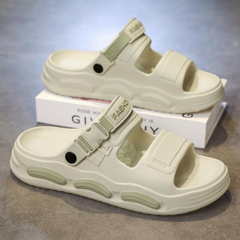 Fashion 2025 Men's Sandals Summer Outerwear New Anti Slip and Wear Resistant Dual Purpose Driving Casual Lightweight Beach Slippers
