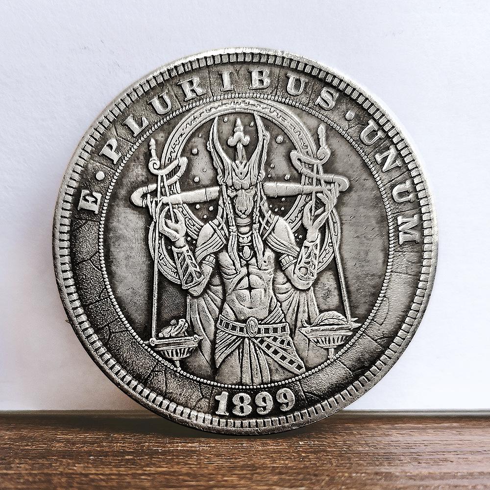 Анубис, Гор, блуждающие монеты, голова собаки, голова орла, человеческое тело, старинный серебряный доллар, монеты