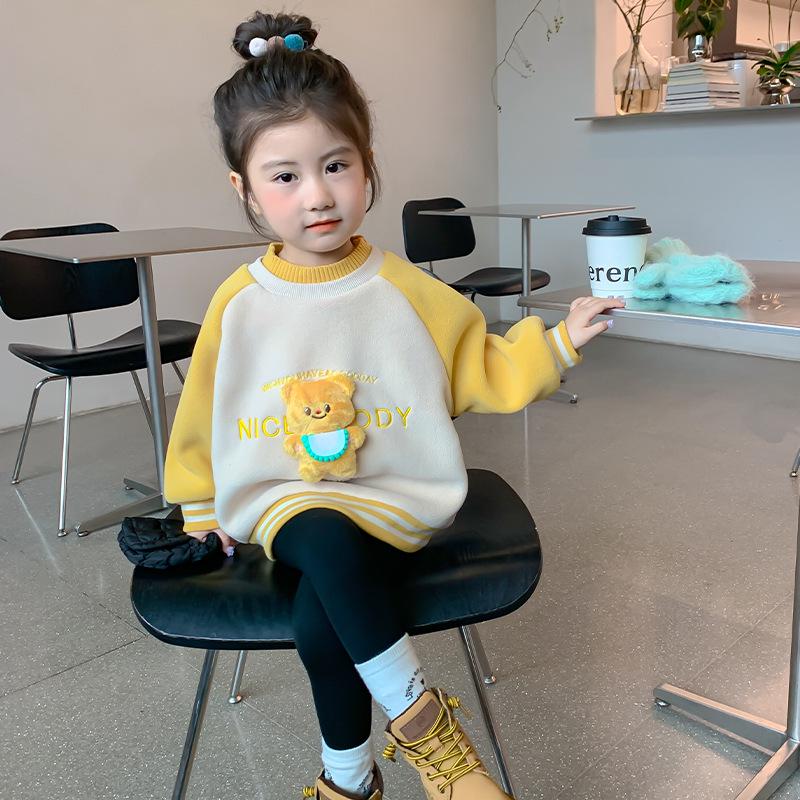 Стильная толстовка Plus Velvet для девочек - Коллекция уличной моды Осень/Зима 2024