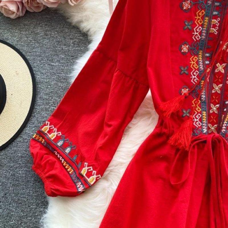 National Style Elegant Beach Vacation Dress Women Embroidery Flower Print Vintage Party Midi Dresses Female Loose Retro Design Casual Clothes