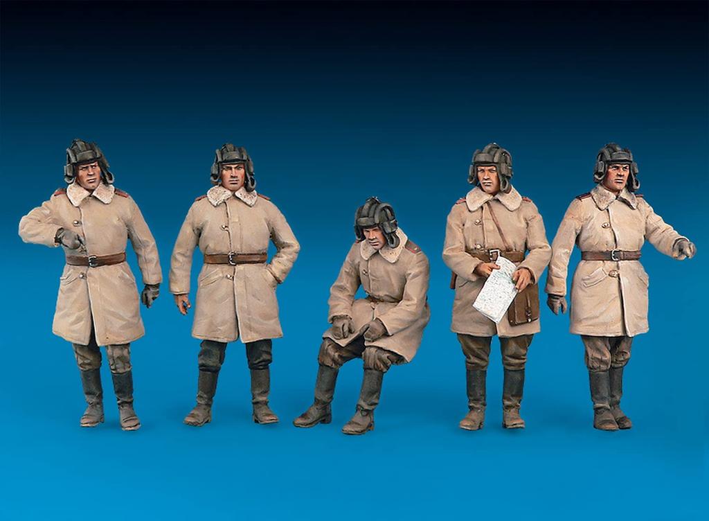 MiniArt Легкий танк Специальное издание с 5 фигурами советских танкистов Пластиковая модель 1/35 Т-70М