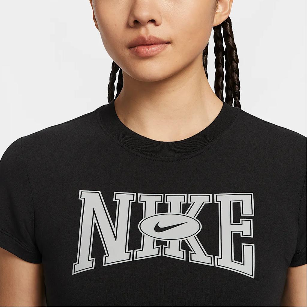 Nike Спортивная мода Приталенная футболка с коротким рукавом Женские топы Черный HQ1710-010