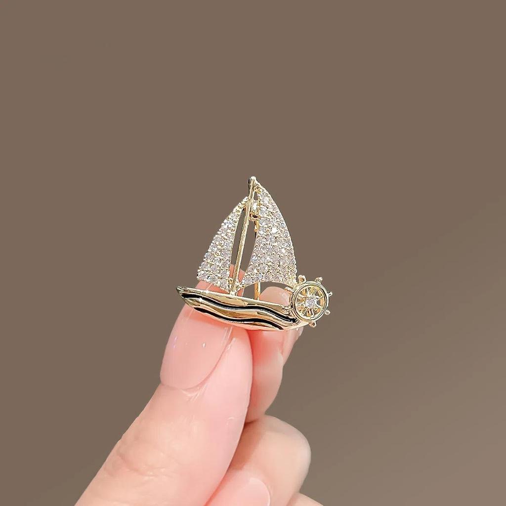 Sunward Growth Sunflower Brooch: Elegant Women's Corsage Pin for College Entrance Suits