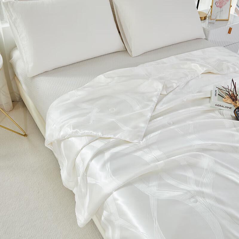 Одеяло из тутового шелка Hengyuanxiang на все сезоны