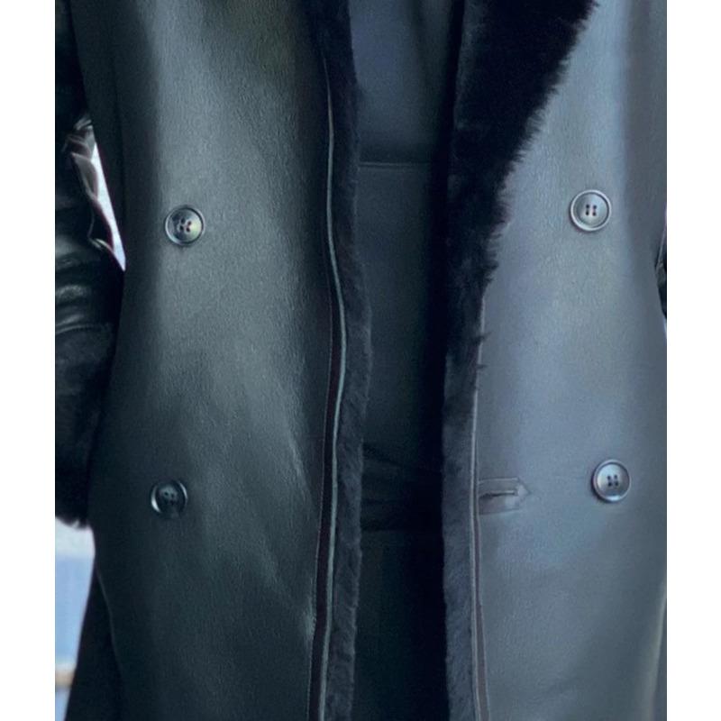 Черная кожаная куртка с большим меховым воротником средней и длинной длины для мужчин