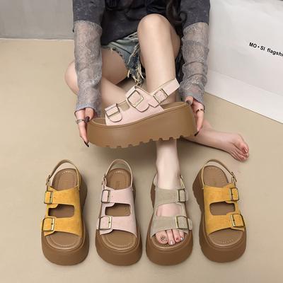 Мода 2025 Сандалии Сабо на каблуке Пляжная обувь Увеличивающие рост Новые Толстые Летние Уличные Шлепанцы Скандалы Шлепанцы Женские Сандалии