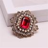 Elegant Clothing Fastener Fashion Accessory Clothing Jewelry Vintage Brooch Crystal Lapel Pin Gift for Woman Girls