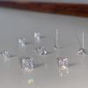 Маленькие квадратные серьги-пусеты с цирконом в корейском стиле для проколотых ушей - Простые нюдовые бриллиантовые пусеты для хряща для создания многослойного образа