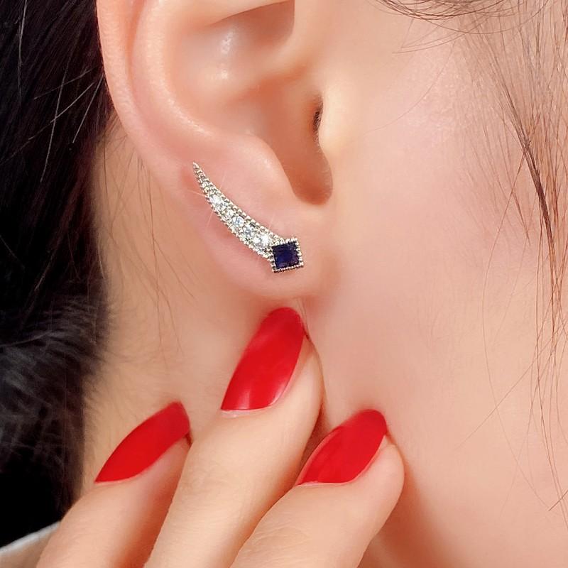 Huitan Noble Blue Cubic Zirconia Stud Earrings for Lady Ear Piercing Modern Fashion Design Eternity Women Earrings Bulk Jewelry