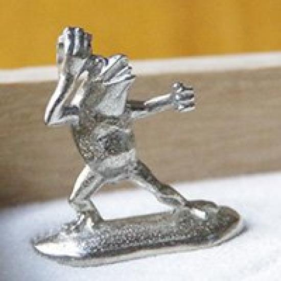 Миниатюрная жестяная лягушка из Choju Jinbutsu Giga, идеально подходящая для вашей картины сухим методом, сада.