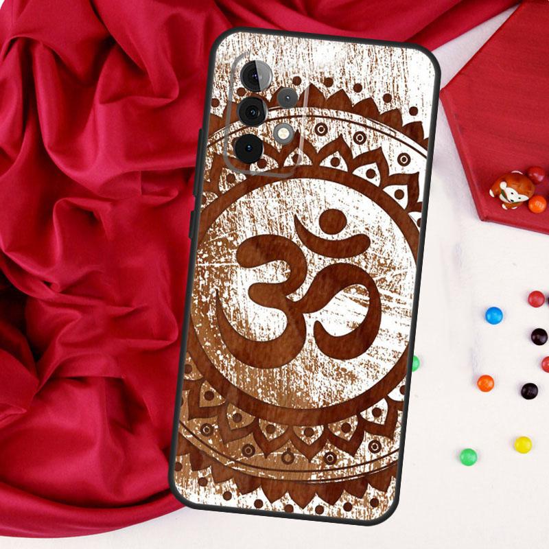 Чехол для Samsung Galaxy A15 A55 A53 A33 A35 A22 A32 A52 A54 A34 A14 A56 A36 A26 A16 A05 A06 с символом Хинду ОМ для йоги