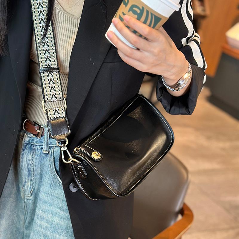 Легкая роскошная женская сумка-мессенджер из коровьей кожи первого слоя, модная сумка подмышкой, высококачественная сумка-пельмень, кожаная сумка на одно плечо.